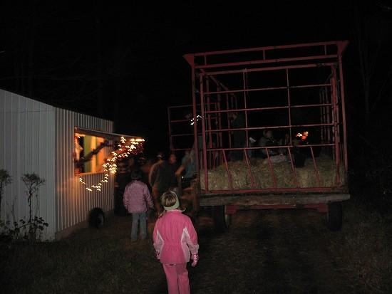 Community members taking part in the 2008 New Albany Volunteer Fire Department hayride.