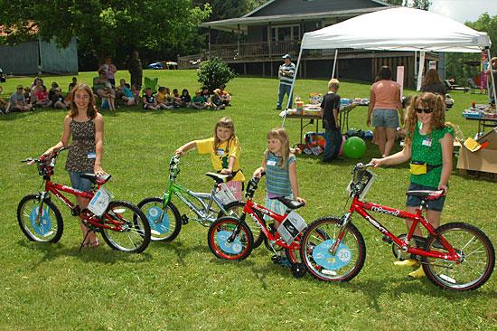 Children, families, and volunteers at the 2010 New Albany Fishing Derby.